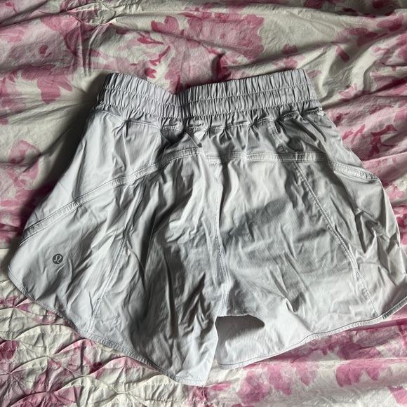 Lululemon Track That High-Rise Lined Shorts 5” - Picture 2 of 3